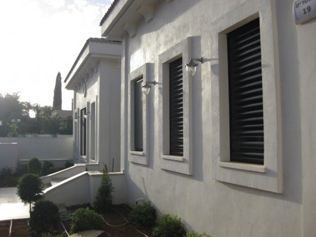 ספי חלון מאבן דארמה בהירה 3 ס"מ