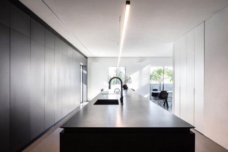 שם אדירכל: רז מלמד : עמית גורן