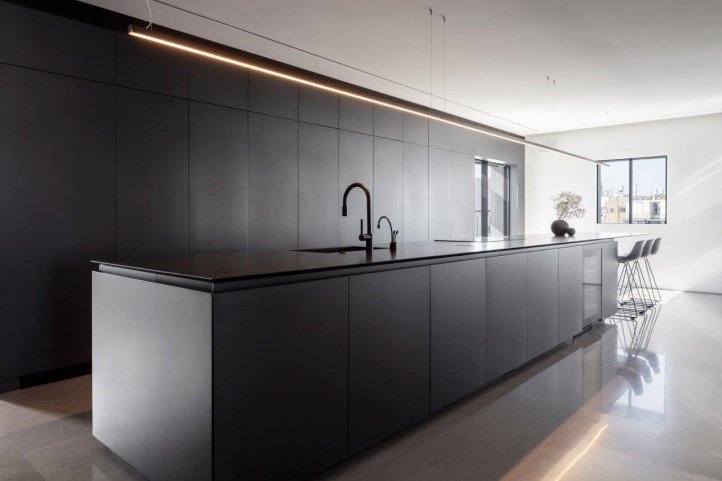 שם אדירכל: רז מלמד : עמית גורן