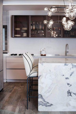 שם אדירכל: רחלי פסטרנק צלם: עומר שורר